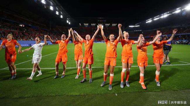 荷兰女足VS丹麦（女足对荷兰最新战况）