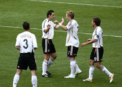 02世界杯德国vs韩国（2002世界杯韩国队对德国）